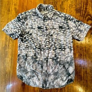 Endless Summer Boy’s Button Down Short Sleeve Summer Shirt Size Small